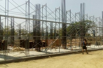 屏東施工架廠商的夜間施工照明