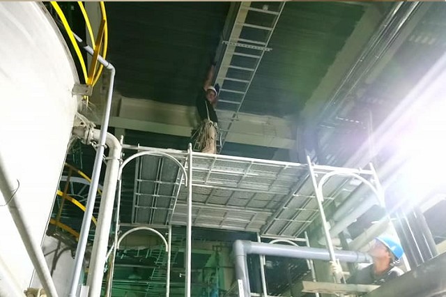 真會搭鷹架的專業工程團隊合影