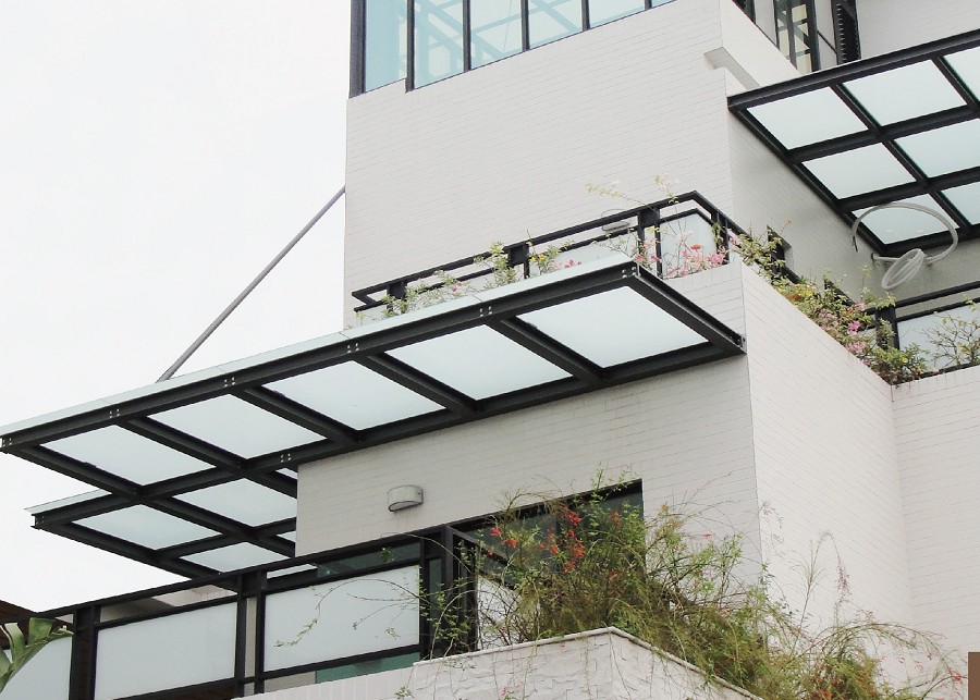 柒星採光罩公司專業採光罩修繕施工照片